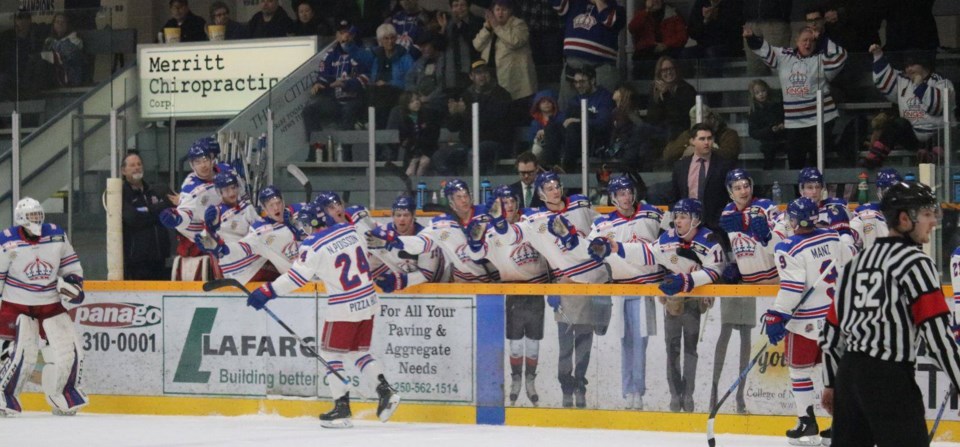 Spruce Kings-Capitals-celebration line 2019 home