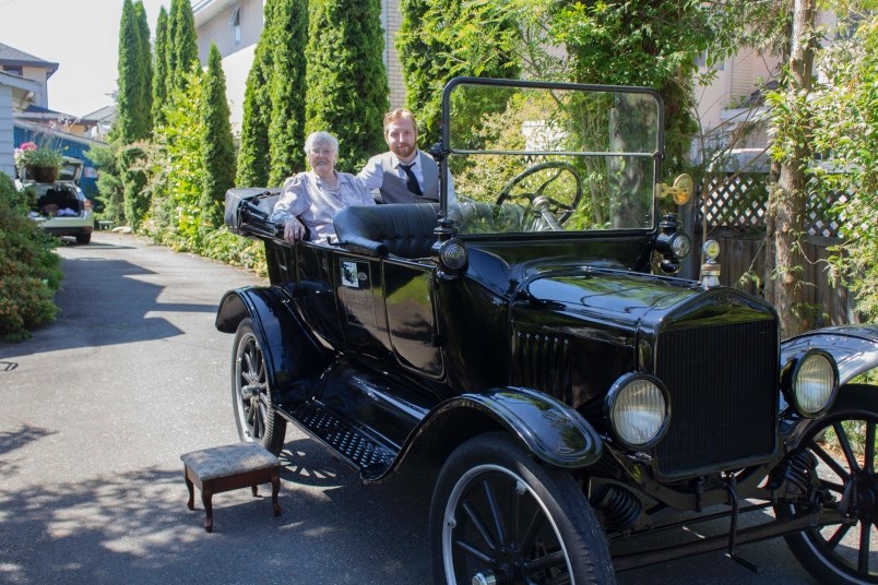 bc-centenarian-gets-1919-convertible