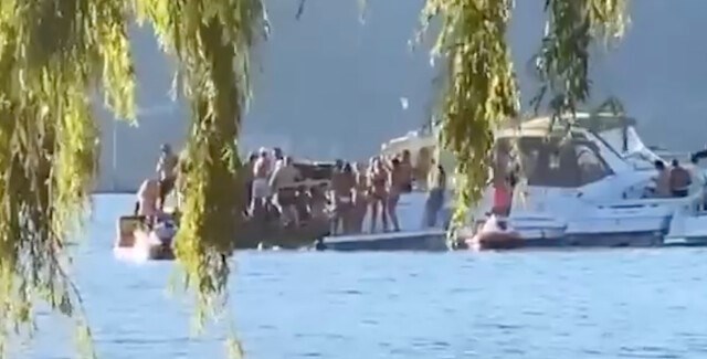 Houseboat party Okanagan Lake