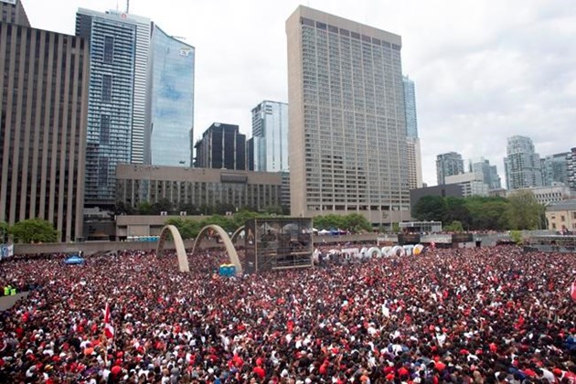 Huge crowds gather in downtown Toronto for Raptors parade rally