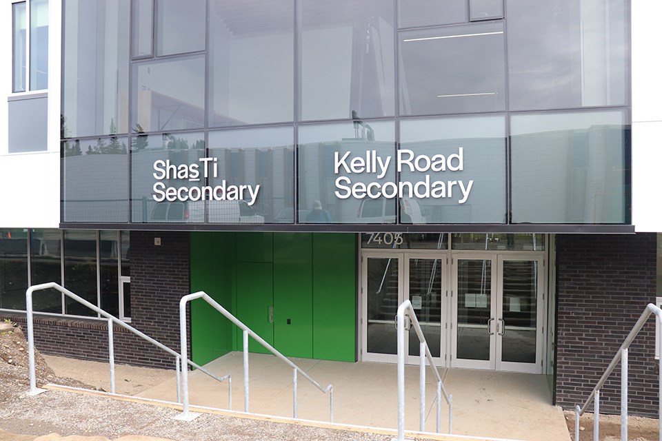 Shas-Ti Secondary/Kelly Road Secondary front entrance sign. (via Hanna Petersen, PrinceGeorgeMatters)