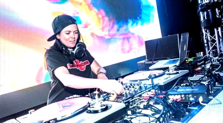 dj-riki-rocket