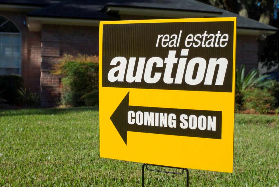 real-estate-auction-getty