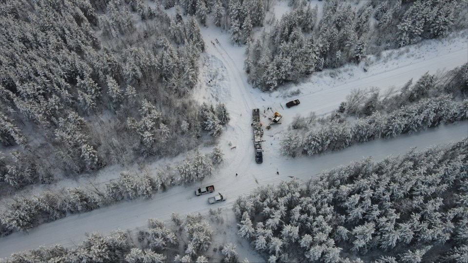 Rogers Highway 16 cell towers
