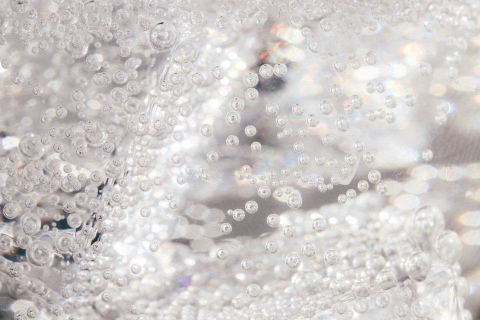 sparkling-water-giorgio-trovato-va-liejknre-unsplash-small