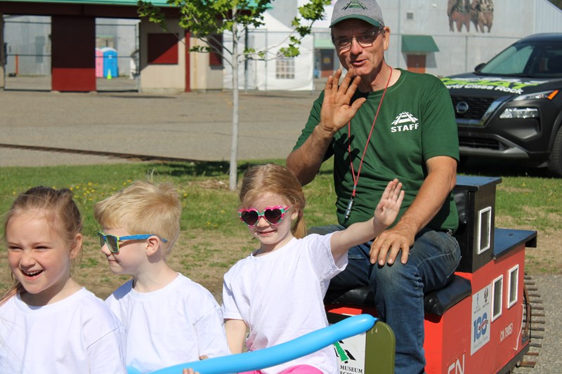 Fifth annual Hospice Colour Walk took place at CN Centre. 