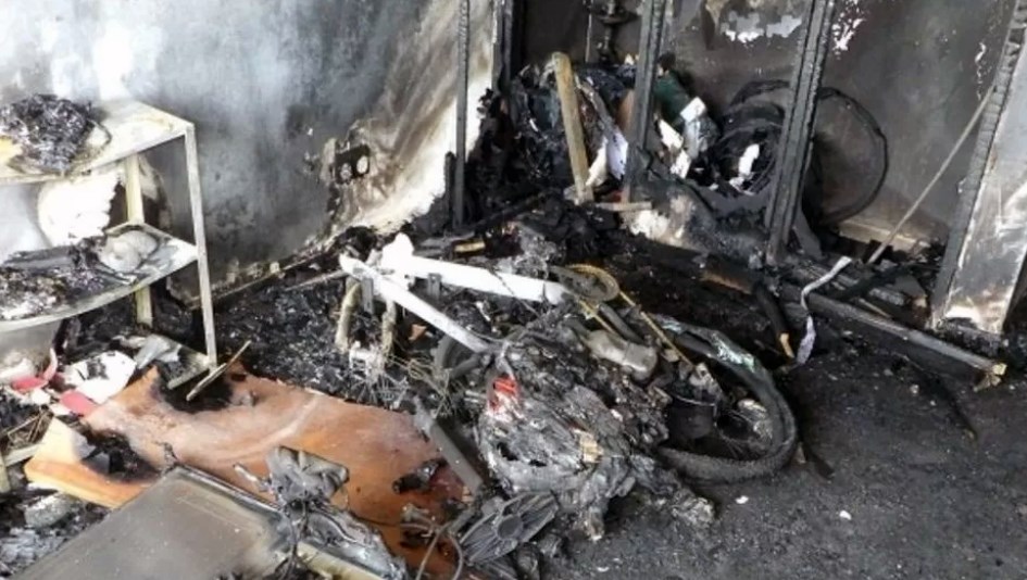 The London Fire Brigade in England confirmed this fire was started by a faulty rechargable battery used to power an electric bike.