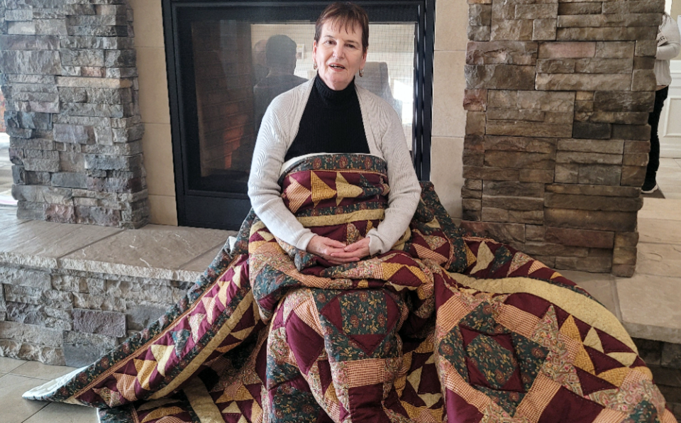 hospice-fundraiser-quilt