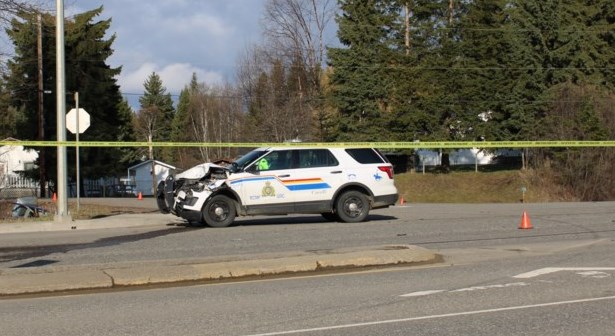 smashed-up-cop-car-on-hart-highway