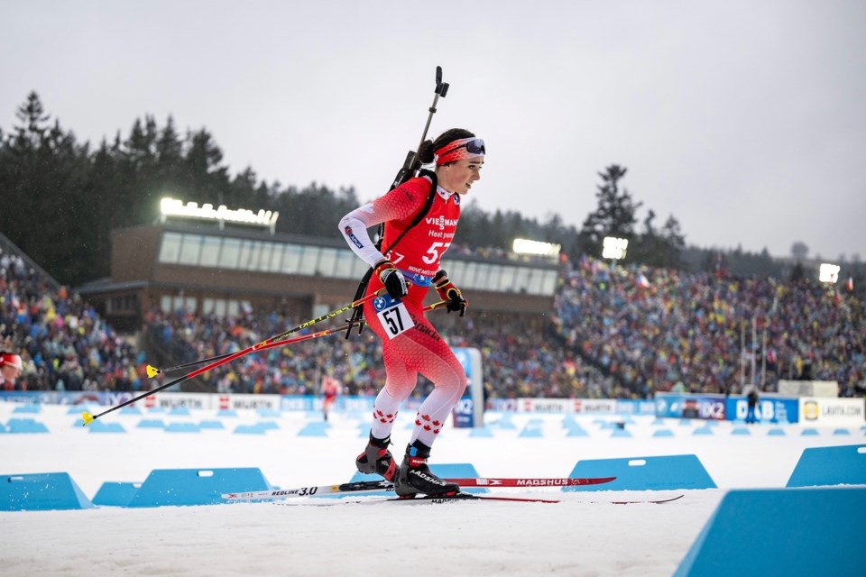 emily-dickson-at-world-champs-in-czechia-feb-11-2024-pursuit
