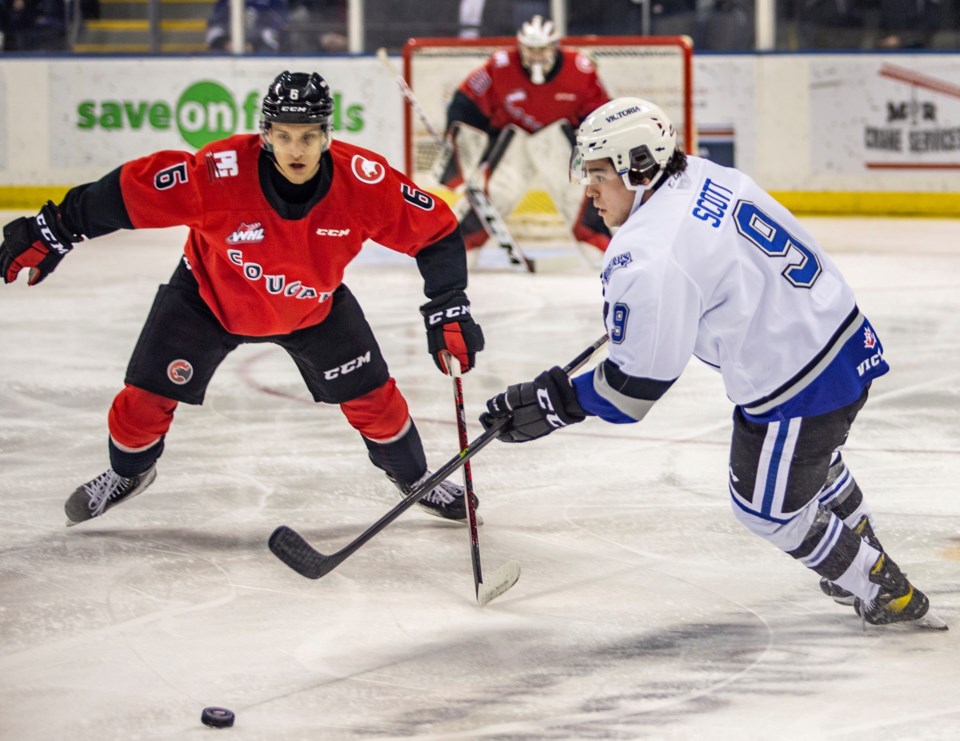 Cougars at Victoria March 18 2022 Viliam Kmc and Scott