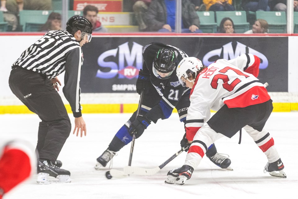 riley-heidt-vs-robin-sapuousek-royals-dec-8-2023
