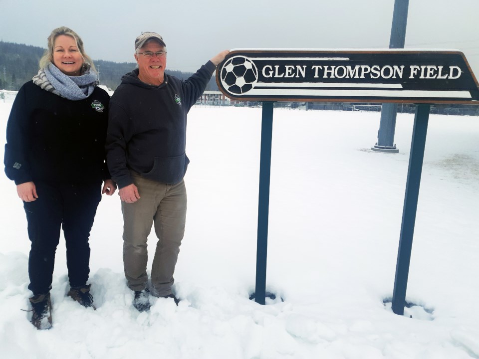 glen-thompson-field