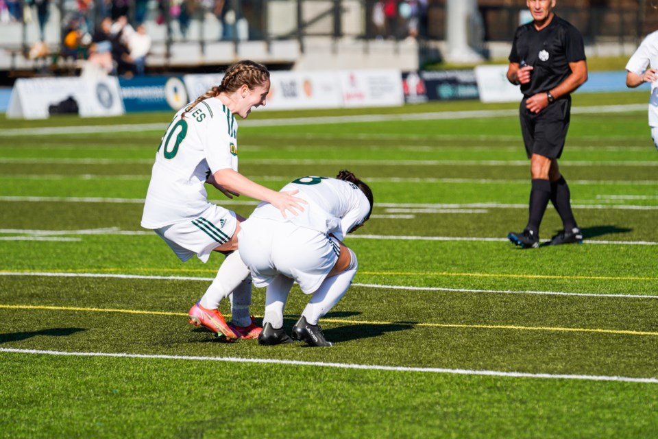 UNBC T-wolves women's soccer  vs Dinos - OCT 7 2022