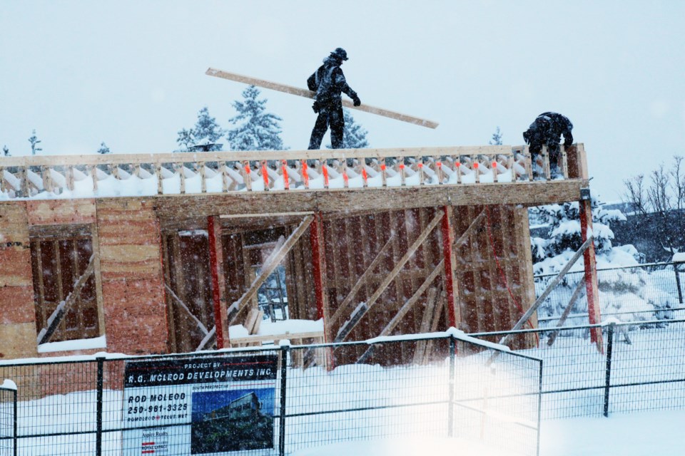 snow-construction-kinsmen-place-carpenters-feb-1-2023