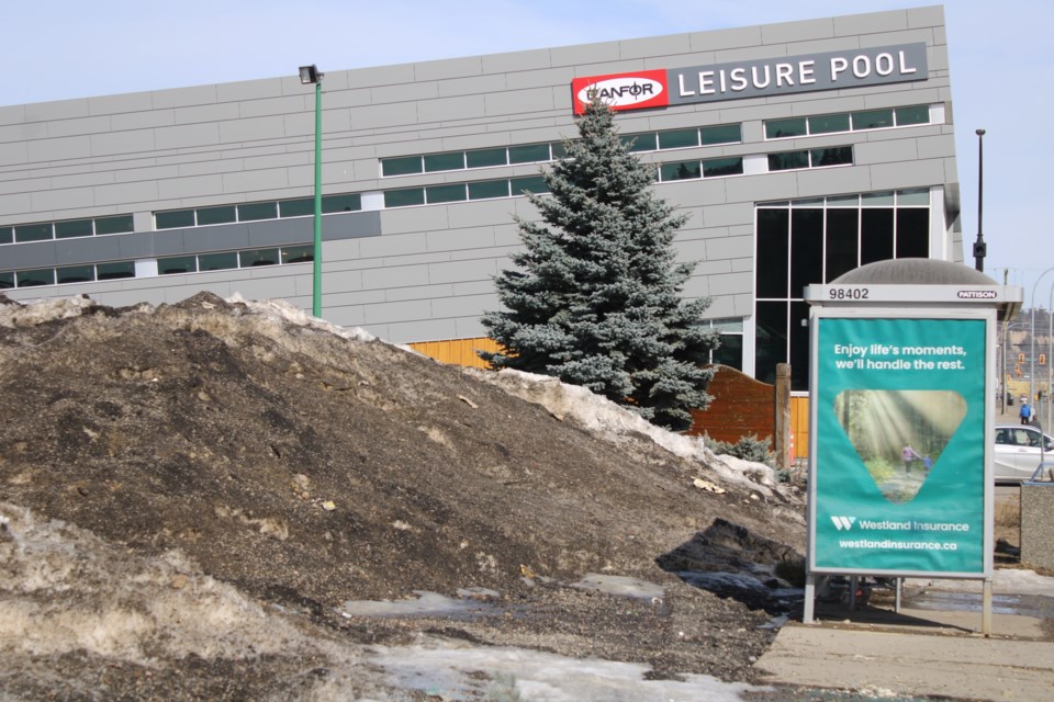snow-pile-march-29-2023