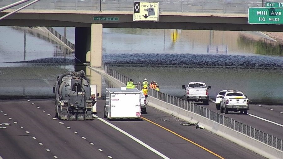 Reconstruction of a segment of westbound US 60 (Superstition Freeway) at McClintock Drive will continue this weekend as the City of Tempe works on necessary repairs after last weekend’s municipal water main break. 