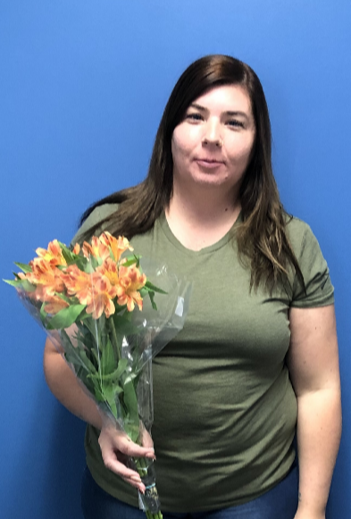 Risas Dental and Braces recently honored Breanna Terry, a Queen Creek mother they named a winner in their annual Mother’s Day Dental Makeover. Risas Dental will provide Terry with free dental care at their Mesa location, based on recommended treatment.