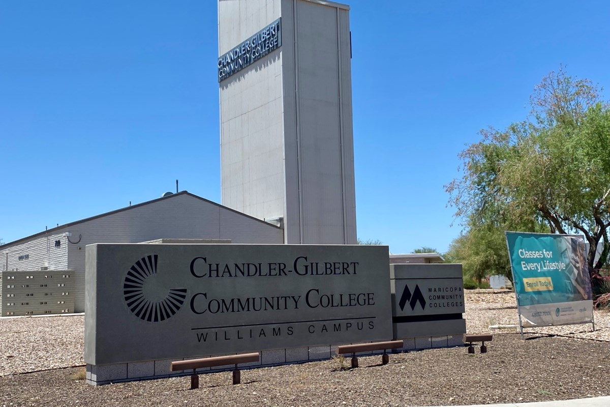 Maricopa Community Colleges destacados en el episodio inaugural en español de ‘College Tour’