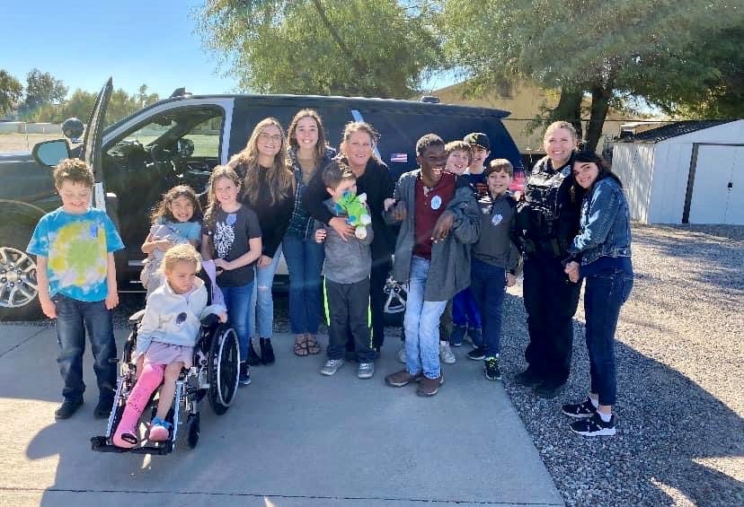 Queen Creek Officer Rachel De La Torre enjoyed a morning at RISE Learning Academy in San Tan Valley on Feb. 4, 2022, where the students had fun interacting with her and checking out her patrol vehicle. They enjoyed asking her questions about being a police officer.