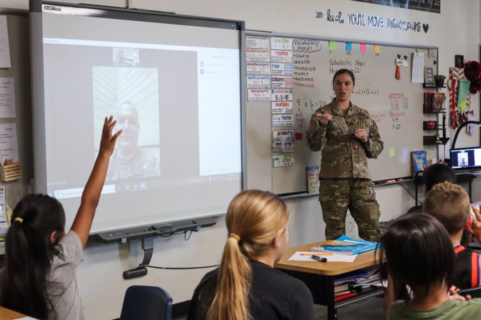 A class from Queen Creek Elementary attended a special experience last week as they got to witness an oath of re-enlistment. Ashton Murphy is currently a student-teacher at the school. Prior to pursuing an education degree, Murphy served in the U.S. Army for five years. 