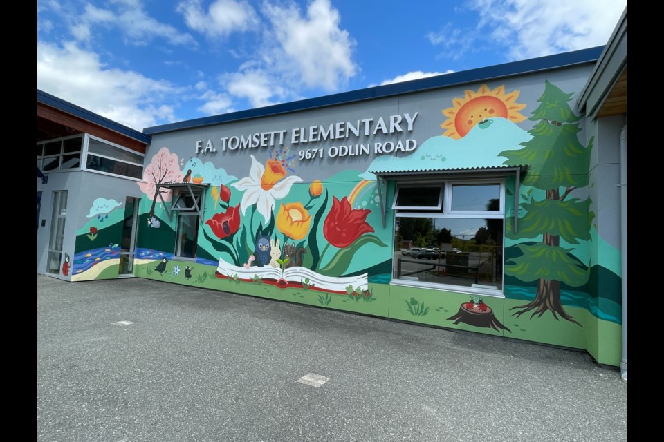 Tomsett elementary unveiled its newest mural, "Garden of Knowledge."