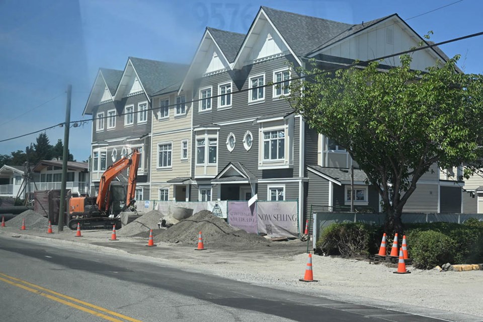construction-townhouses