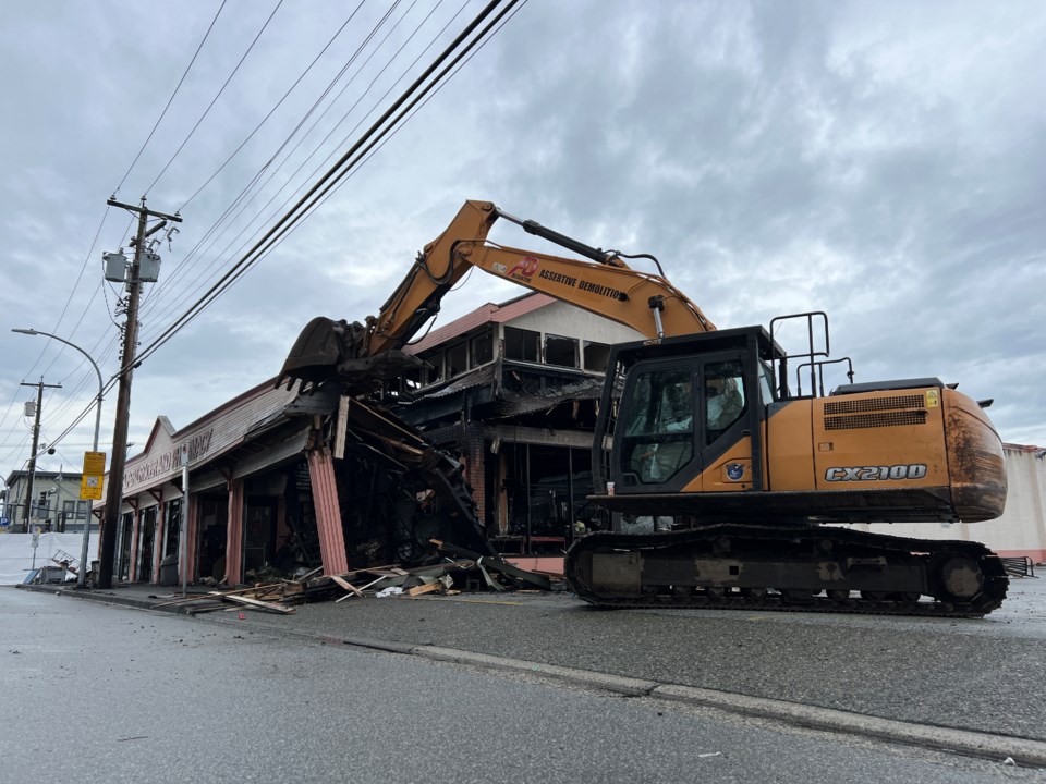 steveston-super-grocer-demolition