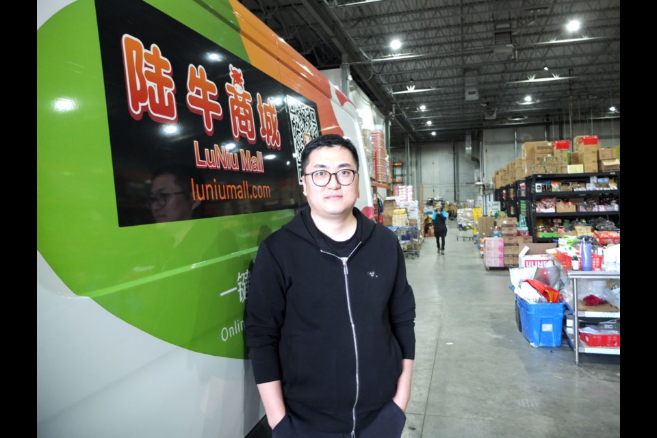 Leo Lu founded Luniu Mall, an online Asian foods distribution platform, which has sold Asian products and trendy Chinese snacks to over 60,000 customers.