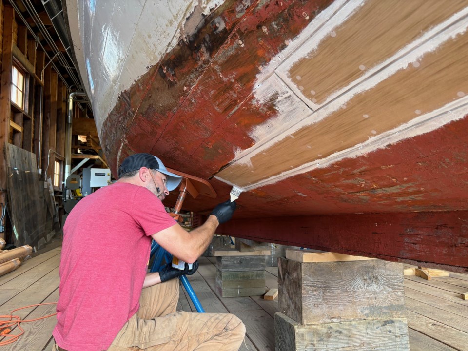 britannia-shipyards-nhs-shipwright-dave-sharp-painting-silver-ann-boat-landscape-1