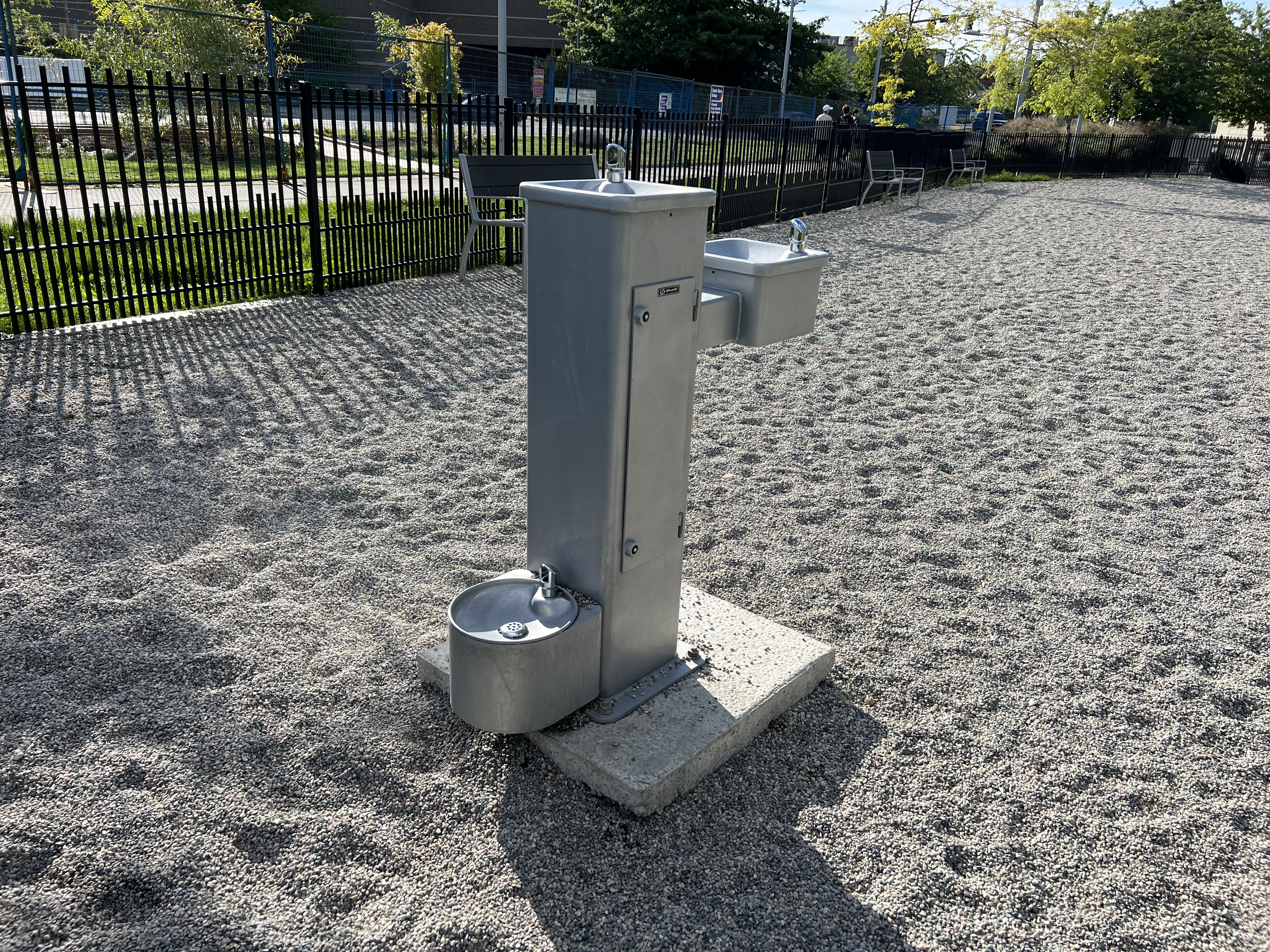 Dog bowl drinking fountain hotsell