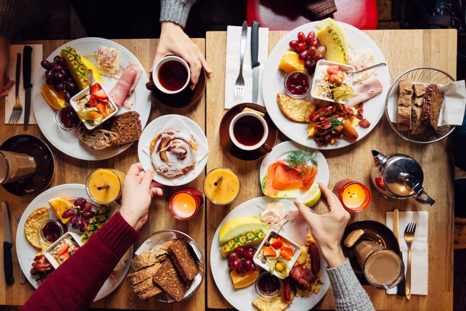 Richmond counselors have summarized some tips to help you navigate through difficult conversations over holiday season. 
