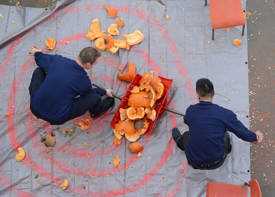 pumpkin-drop-2019