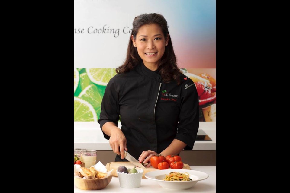 Cooking instructor Denice Wai will introduce nagaimo and mushroom dumplings and nagaimo turnip cakes to viewers. 