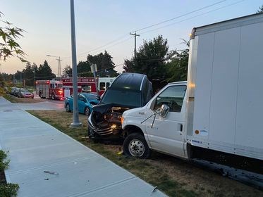 An early morning vehicle accident woke up Richmond residents on River Drive.