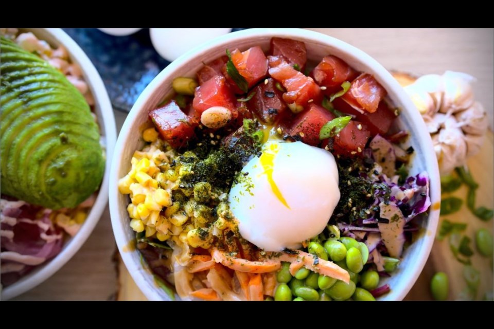 Local poké shop chain Pokey Okey has closed two of its three Metro 鶹ýӳlocations permanently, according to an announcement shared online on Feb. 6, 2025.