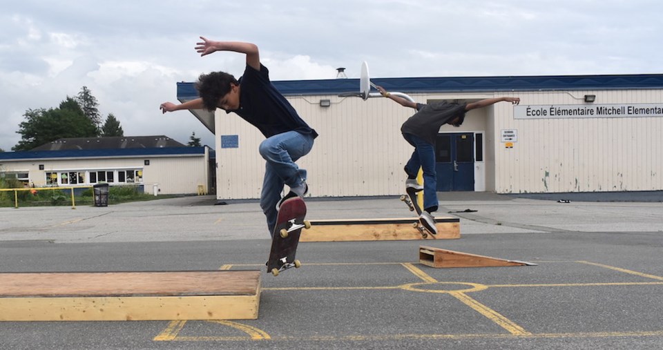 17Skateboard1