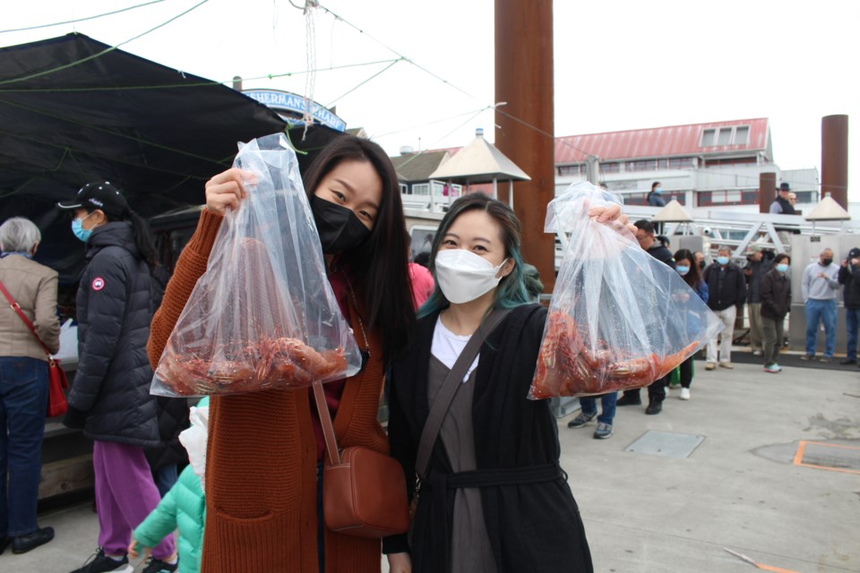 Joanne Lee (left) and Vicky Lau (right) are planning to salt-bake their haul.