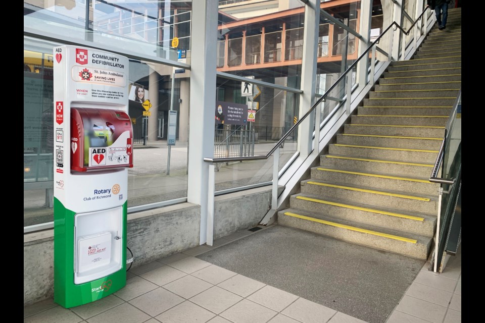 The AED station at Bridgeport Canada Line station, installed by St. John Ambulance BC and Yukon with funding from the Rotary Club of Richmond. A second AED station was installed at Brighouse station.