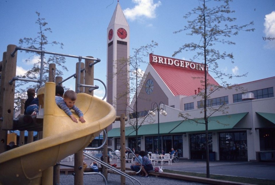 bridgepointe-market