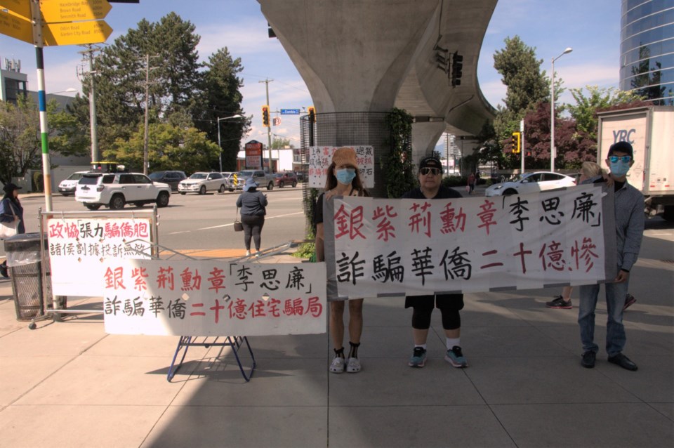 25hongkongdeveloperprotest