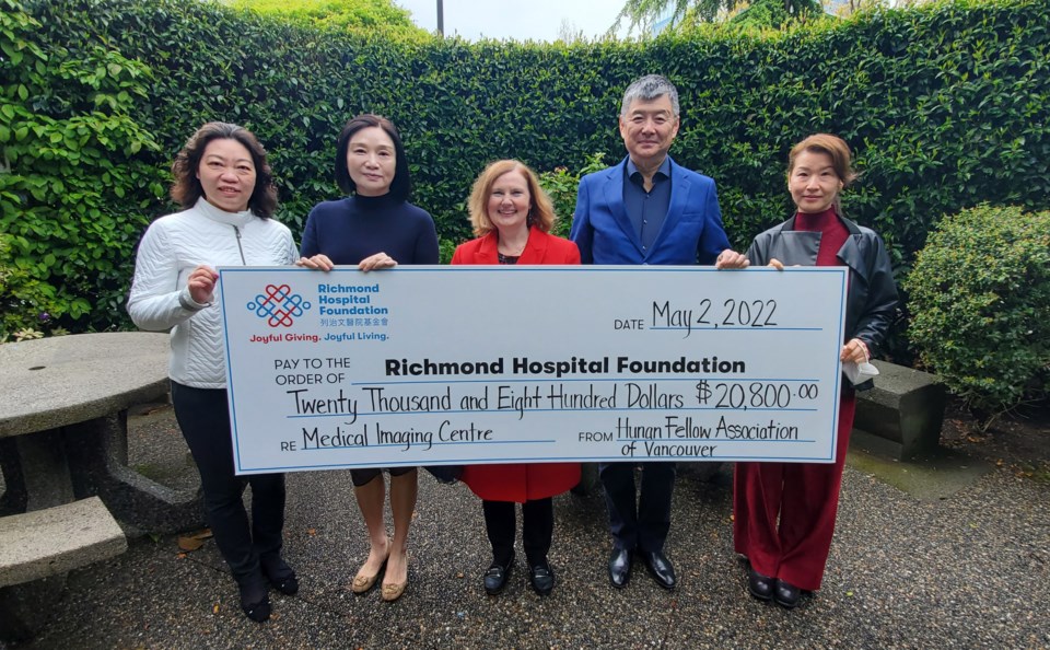 Hunan Fellow Association donation