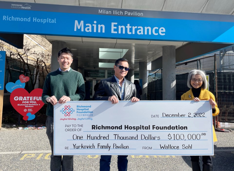 walloce-sohl-cheque-presentation
