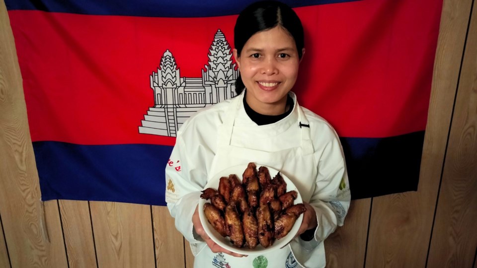 chef-sarou-of-yam-bai-chngang-khmer-restaurant