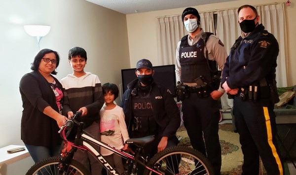 RCMP gives young cyclist new bike