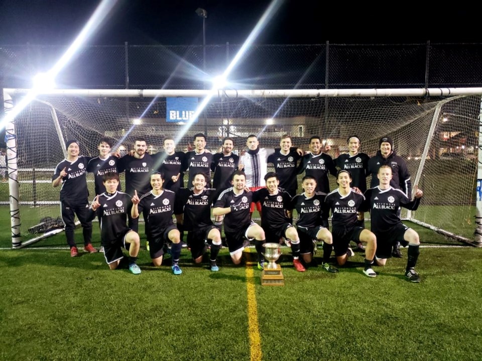 03adultsoccer