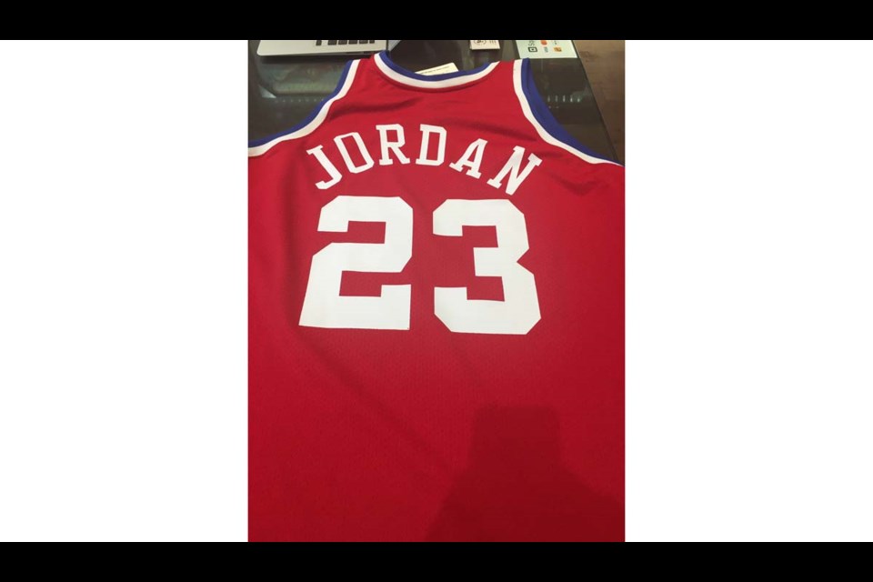 back of michael jordan jersey