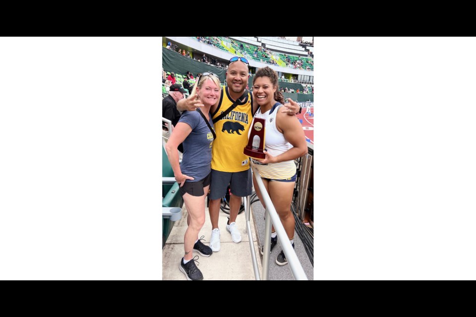 Camryn Rogers (right) with her proud mom Shari and her mom's fiance Jonard Janolino