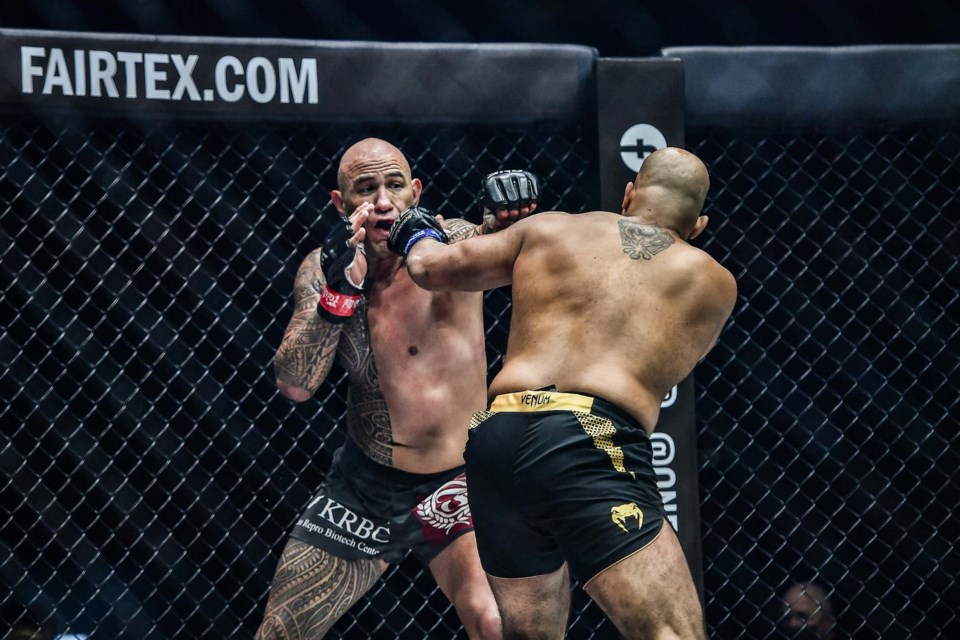 Richmond's Arjan Bhullar beat defending ONE Championship heavyweight title holder Brandon Vera to lift the crown