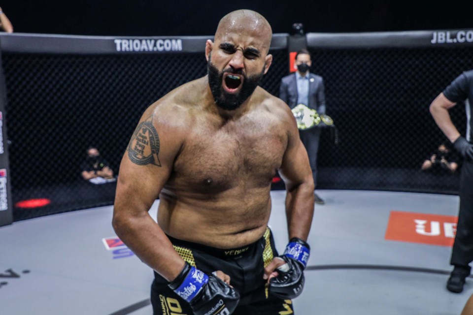 Richmond's Arjan Bhullar beat defending ONE Championship heavyweight title holder Brandon Vera to lift the crown